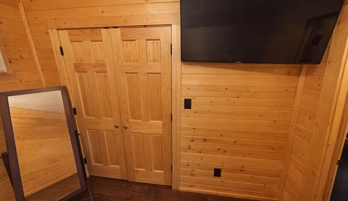 Deluxe Cabin #12