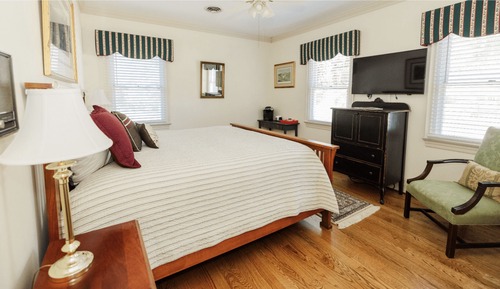 Double Room, Ensuite (James Henry)
