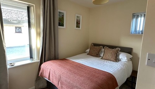 Family House, Ensuite, Mountain View