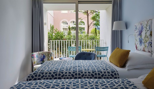 Family Room 31m² Courtyard/Park View with Balcony
