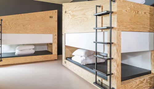 Private Ensuite Bedroom for 6 people