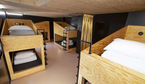 Private Ensuite Bedroom for 8 people