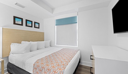 Premium Suite, 2 Bedrooms, 2 Bathrooms (Gulf Front)