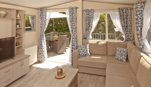 Superior Caravan 3 (Hot tub)