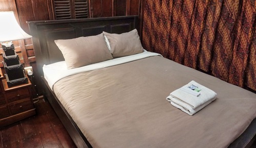 Romantic Room, 1 Bedroom, Garden View