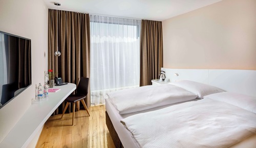 Room (Lodge)