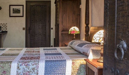 Double Room (Prunella)