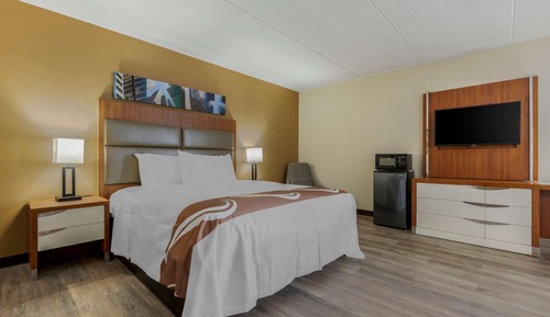 Suite, 1 King Bed, Non Smoking