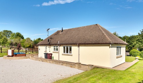 House, 5 Bedrooms (Amber Lodge)