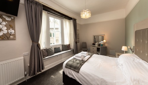 Deluxe Suite, Ensuite (Room 3)