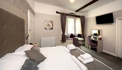 Double Room, Ensuite (Room 4)