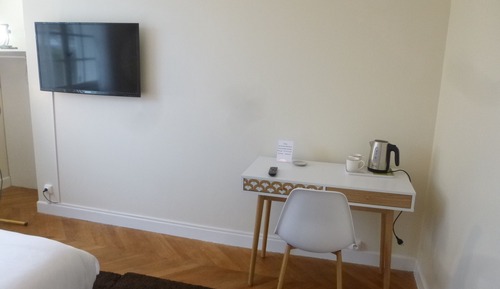 Basic Double Room, Ensuite