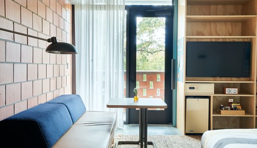 Room, 1 King Bed (ADA)