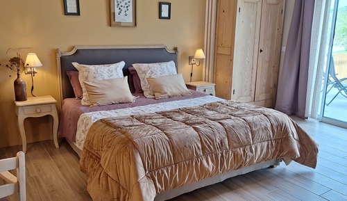 Superior Double Room, Ensuite (La Chaume)