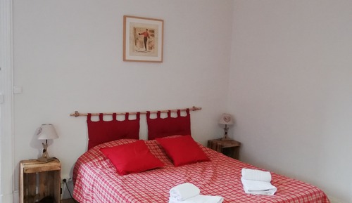 Double Room (Escalette)