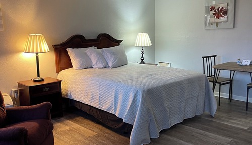 Deluxe Single Room, 1 Queen Bed, Non Smoking