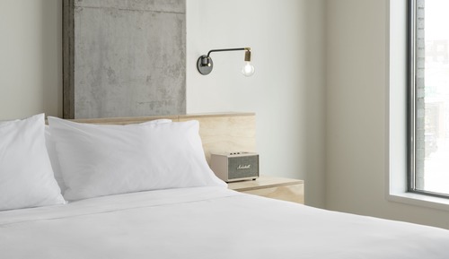 Double Room, Roll-in Shower