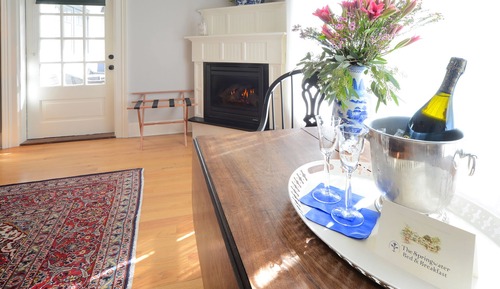 Room, 1 King Bed, Non Smoking (State Seal Room)