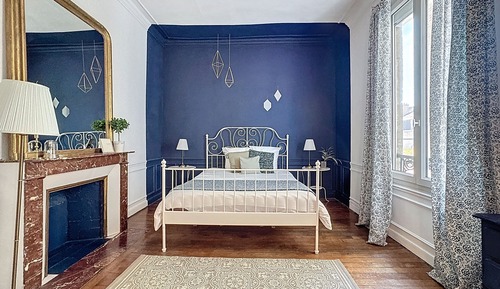 Classic Apartment, City View