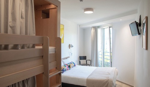 private room for 4 with private bathroom