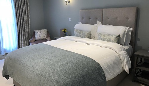 Deluxe Room, 1 King Bed