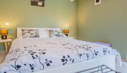 Double Room (La Côte des Bars)