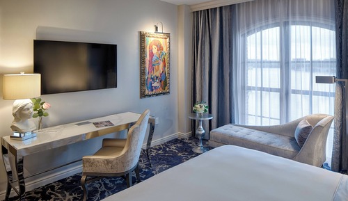 Deluxe Room, 2 Queen Beds, River View