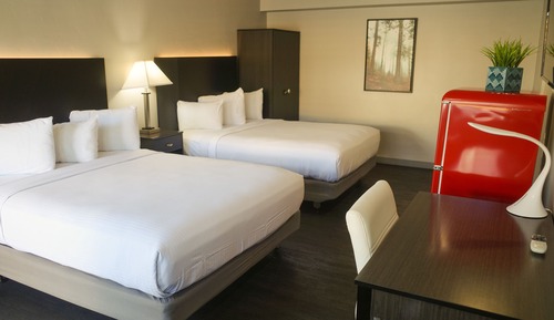 King Queen Queen ADA Suite