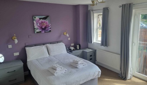 Superior Double Room, Ensuite (Room 7 Double)