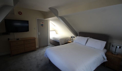 Suite, Ensuite (Fromehall)