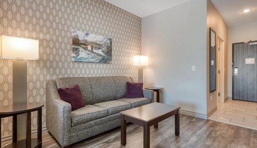 Suite, 2 Queen Beds, Non Smoking, Refrigerator & Microwave (with Sofabed)