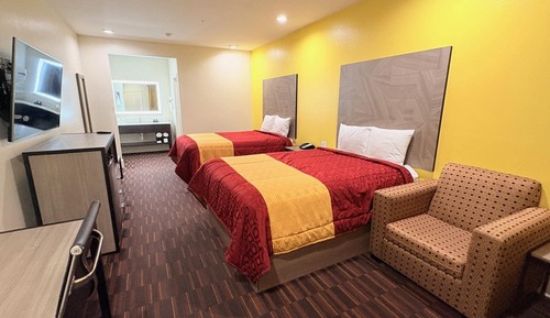 Room, 2 Queen Beds, Accessible, Non Smoking