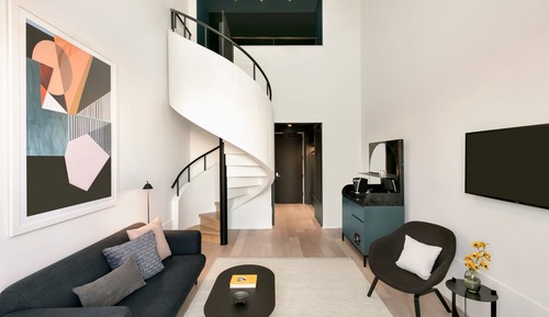 Loft, 1 King Bed, Accessible (Communications)