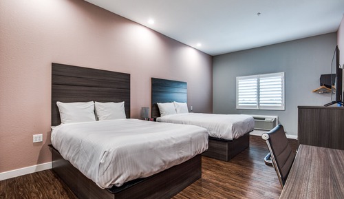 Standard Room, 2 Queen Beds, Accessible