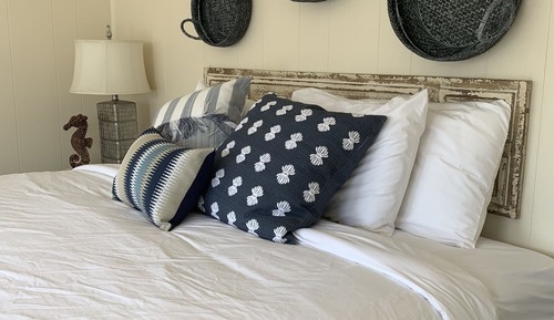 Standard Studio, 1 King Bed, Non Smoking (Cottage King)