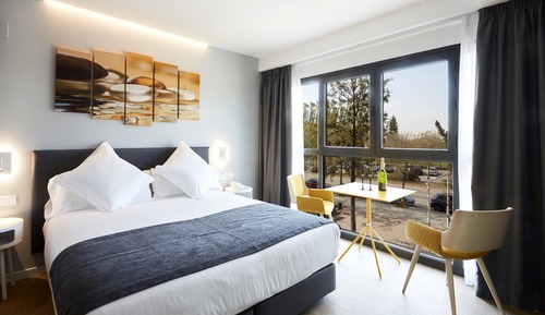 Standard Double Room, City View