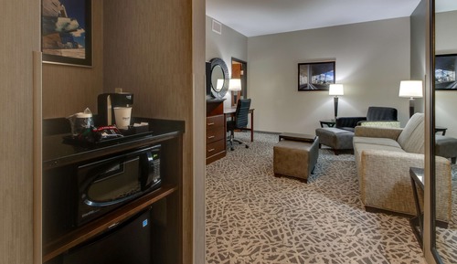 Suite, 2 Queen Beds, Hearing Accessible (Sofa Sleeper, Tub, 2 Rooms)
