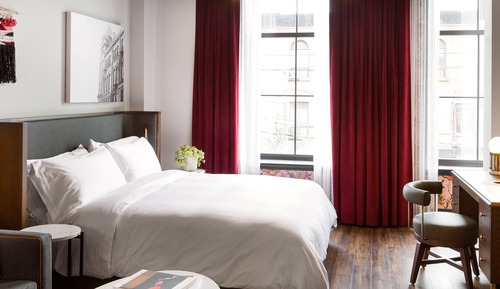 Deluxe Room, 1 King Bed with Sofa bed