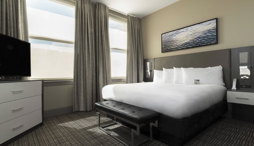 Junior Suite, 1 King Bed with Sofa bed