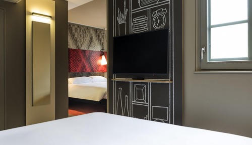 Comfort Room, 1 Double Bed with Sofa bed, Balcony