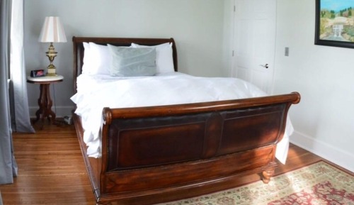 Suite, Ensuite, River View (The Chanell)