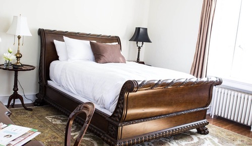 Suite, Ensuite, River View (The Richey)