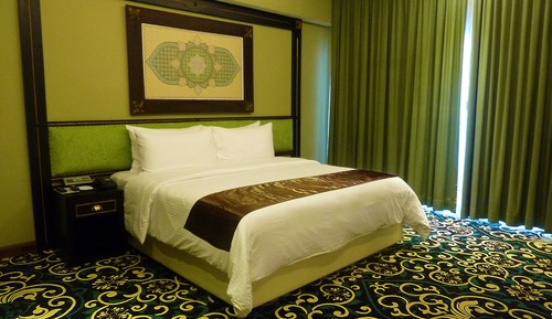 Premier King Room