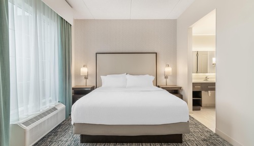 1 King Studio Suite Non-Smoking