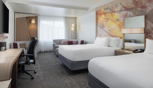 Room, 2 Queen Beds, Accessible Bathtub