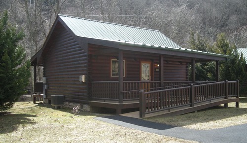 Cabin, 1 King Bed (299: Along the Way)