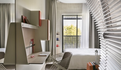 Classic Double Room (snacks & drinks self service in the Lounge Club)