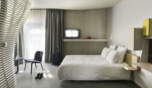 Premium Double Room (snacks & drinks self service in the Lounge Club)