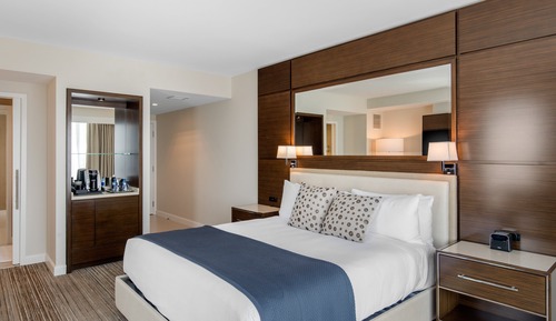 Executive Room, 1 King Bed, Accessible