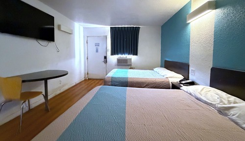 Room, 2 Queen Beds, Non Smoking